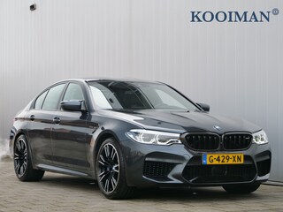 BMW 5-serie 600 Pk Automaat Navigatie / Leer / Camera's / Soft Close / Harman Kardon / Stoelverwarming