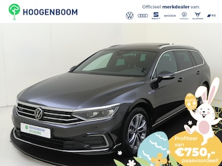 Volkswagen Passat Variant 1.4 TSI PHEV GTE Business | Panoramadak | Trekhaak | Standkachel |Parkeerassistent | Navigatie | Adaptieve cruise control | Achteruitrijcamera | LED matrix verlichting | Stoelverwarming |