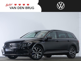 Volkswagen Passat Variant GTE Highline 1.4 TSI 218 PK PHEV | LED Matrix IQ | Achteruitrijcamera | Keyless | Stoel & Stuurwielverwarming |