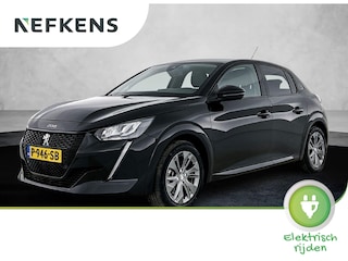 Peugeot 208 EV Allure Pack 50 kWh 136pk | Navigatie | Achteruitrijcamera | 3D Cockpit | Climate Control | Cruise Control | Parkeersensoren | Stof/kunstleder | Keyless start | Apple Carplay / Android Auto | DAB+ radio | Led koplampen | Donker getint glas | 16" lichtmetalen velgen |