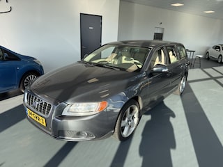 Volvo V70 2.5T Momentum/ Automaat/ Clima/ Cruise/ Nette auto