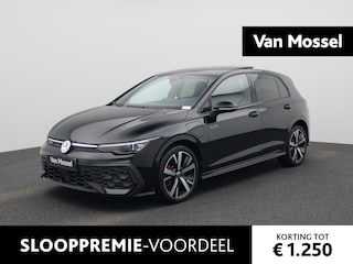 Volkswagen Golf 1.5 eHybrid GTE 272 PK | DEMO | VOLLEDIG LEDER | PANORAMADAK | HEAD UP DISPLAY | MEMORY STOELEN | STOELVERWARMING EN KOELING | LED STRIP | TREKHAAK |