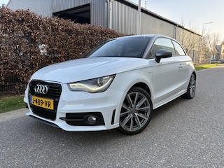 Audi A1 1.2 TFSI S edition / NAVI / AIRCO / STOELVERWARMING