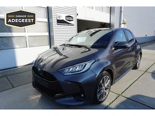 Toyota Yaris 1.5 Hybrid 130 Executive |Navi|Carplay|PDC V+A|Head-Up|Dodehoek|Stoel en stuurverw.|
