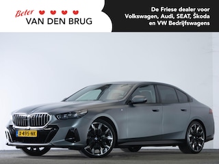 BMW 520i 208 PK M-Sport | LED | Leder | Mat Grijs individual | 360 Camera | Keyless | 21 Inch velgen |