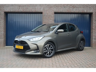 Toyota Yaris 1.5 Hybrid Automaat Dynamic | Camera | Keyless | Navigatie | NAP | Cruise