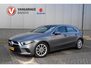 Mercedes-Benz A-klasse 200 Launch Edition | Automaat | trekhaak elektrisch uitklapbaar | stof/lederen bekleding |