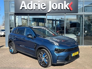 Lynk & Co 01 1.5 AUTOMAAT | 360 CAMERA | UNIEKE KM STAND 7.210km  PANORAMA DAK | EL A. KLEP | ADAPTIVE CRUISE | ZWARTE HEMEL | ROLHOES |