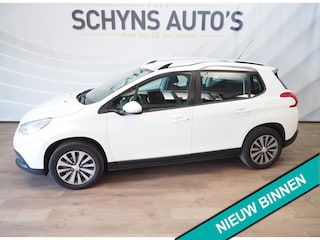 Peugeot 2008 1.2 PureTech Active Automaat/Winterbanden/Trekhaak/Parkdistance/SUV.