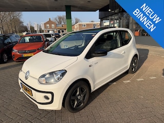 Volkswagen Up 1.0 groove up! BlueMotion PANORAMADAK| AIRCO| NAVIGATIE| ELEC RAMEN