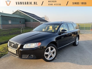 Volvo V70 2.5T Summum XENON | TREKHAAK | OPEN DAK | BLISS | RIEM V.V. |