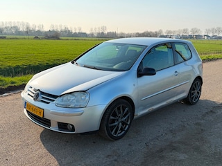 Volkswagen Golf 2.0 FSI Sportline 4Motion Airco LEES TEKST!