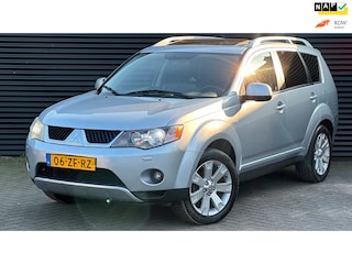 Mitsubishi Outlander 2.4 Instyle | 7-persoons | Schuifdak | Xenon | Leder |