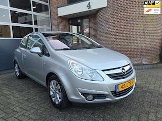 Opel Corsa 1.4-16V Cosmo Vol Automaat |Nap |Apk |Airco