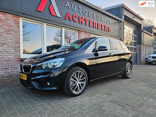 BMW 2-serie Tourer 218i Trekhaak! Navigatie! Elektrische Achterklep! Airco! Cruise Control! Nette Auto!