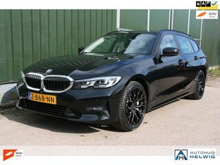 BMW 3-serie Touring 330e High Executive, M-SPORT PACK , PANORAMADAK, NAVIGATIE PHEV