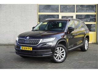 Skoda Kodiaq 1.5 TSI 150PK! Business Edition BJ2021 Lmv 18" | Led V+A | Pdc | Navi | Keyless entry | Trekhaak | Elek. achterklep | Achteruitrijcamera | App-Connect | Dashboard verlichting | Climate control | Cruise control | Canton Audio | Extra getint glas