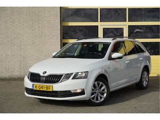 Skoda Octavia Combi 1.0 TSI Business Edition BJ2020 Lmv 16" | Led | Pdc | Navi | App-Connect | Climate control | Cruise control | Verwarmde voorstoelen | RS-Sport stuurwiel | Extra getint glas