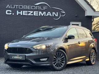 Ford Focus Wagon 1.5 ST-Line 150PK 1e eigenaar DealerOH Nieuwstaat Navigatie Cruise Xenon