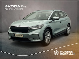 Skoda Enyaq iV 60 180pk Automaat Trekhaak, Navigatie, Adaptive cruise control, LED koplampen, Stuurwiel verwarmd, App connect, Parkeersensor achter, Airco, DAB, Radio