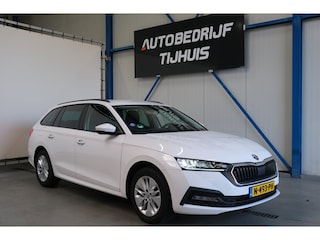 Skoda Octavia Combi 1.0 e-TSI Business Edition - N.A.P. Airco, Cruise, Carplay, Virtual Cockpit, PDC, Trekhaak.