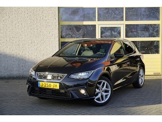 Seat Ibiza 1.0 TSI 5drs FR Business Intense BJ2020 Lmv 17" | Led V+A | Navi | Pdc | Achteruitrijcamera | App-Connect | Virtual cockpit | Dashboard verlichting | Beats Audio | Climate control | Cruise control | Sportstoelen | Zwarte hemel | Extra getint glas