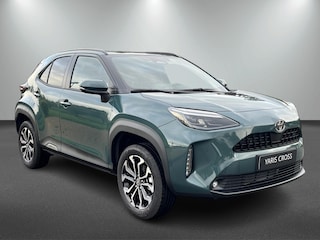 Toyota Yaris Cross 1.5 Hybride 130 pk Black Edition, Safety + Winter pakket.
