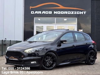 Ford Focus 2.0 ST-3 250PK SCHUIFDAK|XENON-LED|NAVIGATIE|ECC/AIRCO|LEDER|GETINT GLAS|PDC|19 INCH RS VE
