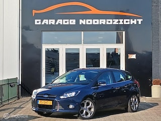 Ford Focus 1.6 TI-VCT Titanium ECC/AIRCO|18 INCH SPORT VELGEN|5 DEURS Maandag tot Vrijdag van 09.00 t
