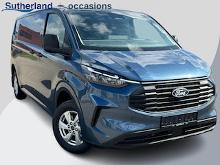 Ford Transit Custom 320 2.0 TDCI L2H1 Trend | Automaat 136pk | SCI | Adaptive cruise control | | 8-weg bestuurderstoel + passagiersbank | Stoelverwarming | Dodehoeksensoren | Navigatie | Elektrisch inklapbare spiegels | 16 inch lichtmetalen velgen | Full LED | Dual-zone climate control | LED laadruimteverlichting