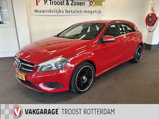 Mercedes-Benz A-klasse 180 Ambition Automaat | Cruise control | Climate control | 18''INCH AMG | Adaptief onderstel | Half-Lederen bekleding | Navigatie | Stoelverwarming | Bluetooth