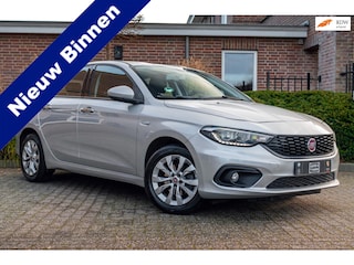 Fiat Tipo 1.4 T-Jet 16v Business Lusso 120 PK Navi Camera Trekhaak Stoelverwarming
