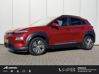 Hyundai Kona EV Premium 64 kWh Automaat / NL auto / Accu SoH 100% / Batterijgarantie 8 jaar 160.000 km / Dealer onderhouden / WLTP 484 km / Warmtepomp / Leder / Navigatie / HUD / Krell audio / Stuur- en stoelverwarming / Stoelventilatie /