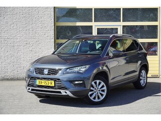 Seat Ateca 1.0 EcoTSI Style Business Intense BJ2019 Lmv 17" | Led V+A | Pdc | Navi | Afneembare trekhaak | Achteruitrijcamera | App-Connect | Climate control | Cruise control | Extra getint glas