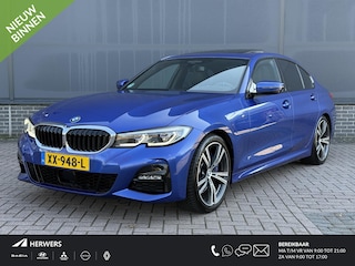 BMW 330i High Executive / M Sport / Schuif Kantel Dak / Laser Light / Trekhaak / Elektrische Stoelen met Geheugen / Harman Kardon / Head-Up Display / 360º Camera /