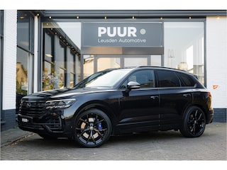 Volkswagen Touareg 3.0 TSi 4MOTION R Pano - Soft Close - Massage - Luchtvering - Dynaudio