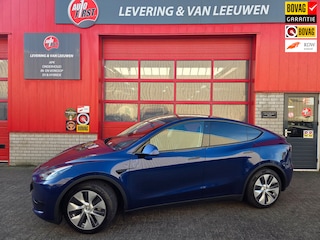 Tesla Model Y RWD 58 kWh Panorama/ Navigatie/ Lederen bekleding/ Camera/ Rijklaarprijs!