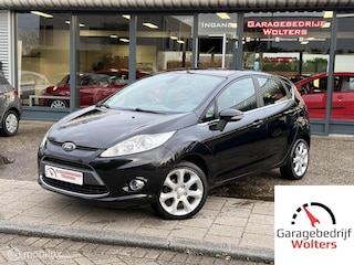 Ford Fiesta 1.25 Titanium airco leder stoelverwarm. 5drs