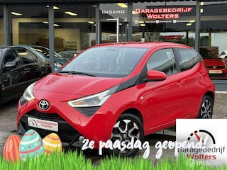 Toyota Aygo 1.0 VVT-i x-play CAMERA CARPLAY LED NW APK