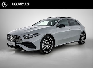 Mercedes-Benz A-klasse 250 e Business Solution AMG | AMG Line Plus pakket | Trekhaak | Smartphone-integratie | Head-up display | Panoramaschuifdak | MULTIBEAM LED | 360° camera | Augmented Reality navigatie | 19 inch AMG velgen |