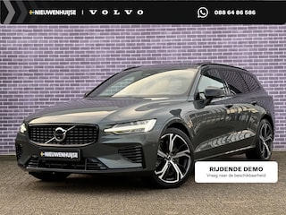 Volvo V60 2.0 T8 Plug-in hybrid AWD Ultra Dark | Uitlaat met kleppen systeem | Bowers & Wilkins | Zwarte hemel | Massage | Stoel ventilatie + Verwarming | Panorama Schuifdak | HUD | Adaptieve Cruise | BLIS | 360° Camera  |Polestar optimized