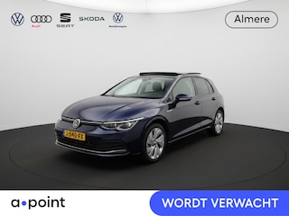 Volkswagen Golf 1.5 eTSI Style 150 pk Automaat (DSG) | Navigatie | Panoramadak | Parkeersensoren (Park assist) | Achteruitrijcamera | Apple Carplay/Android Auto |