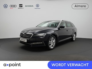 Skoda Superb 1.4 TSI iV Style 218 pk Automaat (DSG) | Navigatie | Trekhaak (wegklapbaar) | Parkeersensoren | Adaptieve cruise control | Stoelverwarming |