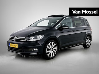 Volkswagen Touran 1.5 TSI Comfortline Business | 150 PK | | Automaat | 7-Zits | Automatisch Achterklep |  Panorama schuif-/kanteldak | Navigatie | Stoelverwarming | Parkeersensoren | Adaptive cruise control | Trekhaak | Apple Carplay / Android Auto |