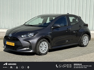 Toyota Yaris 1.5 Hybrid Active / Camera / Trekhaak / Adaptive Cruise Control / Apple CarPlay/Android Auto / All Seasonbanden / Bluetooth / Climate Control /