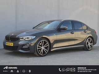 BMW 320i Business Edition M Sport Automaat / Dealer onderhouden / Stoelverwarming / Trekgewicht 1600 kg / Apple Carplay Android Auto / Cruise control / Keyless Entry/Start / Climate control / Parkeersensoren voor en achter /