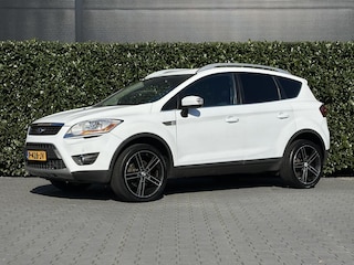 Ford Kuga 2.5 20V Titanium, AUTOMAAT, CRUISE CONTROL, CLIMATE CONTROL, KEYLESS, HALF LEDER, PARKEERSENSOREN, TREKHAAK, LICHTMETAAL 19"