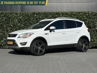 Ford Kuga 2.5 20V Titanium, AUTOMAAT, CRUISE CONTROL, CLIMATE CONTROL, KEYLESS, HALF LEDER, PARKEERSENSOREN, TREKHAAK, LICHTMETAAL 19"
