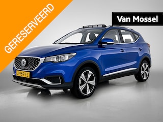 MG ZS Luxury 45 kWh | Apple Carplay / Android Auto | Camera | Stoelverwarming | Schuif/Kanteldak | Lichtmetalen Velgen | Dodehoekdetectie |