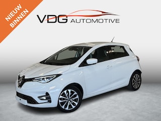 Renault Zoe Intens B-buy 52KWH R135 / SOH 94% / Clima / Navigatie / Cruise Controle / Parkeer Camera / Carplay / 16" LM velgen / donker glas
